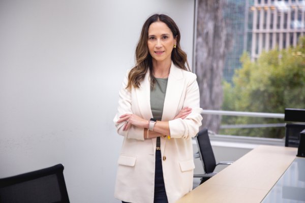 La nueva gerenta general de la Asociación de Fondos Mutuos., Macarena Ossa/Fotógrafo Jonathan Durán