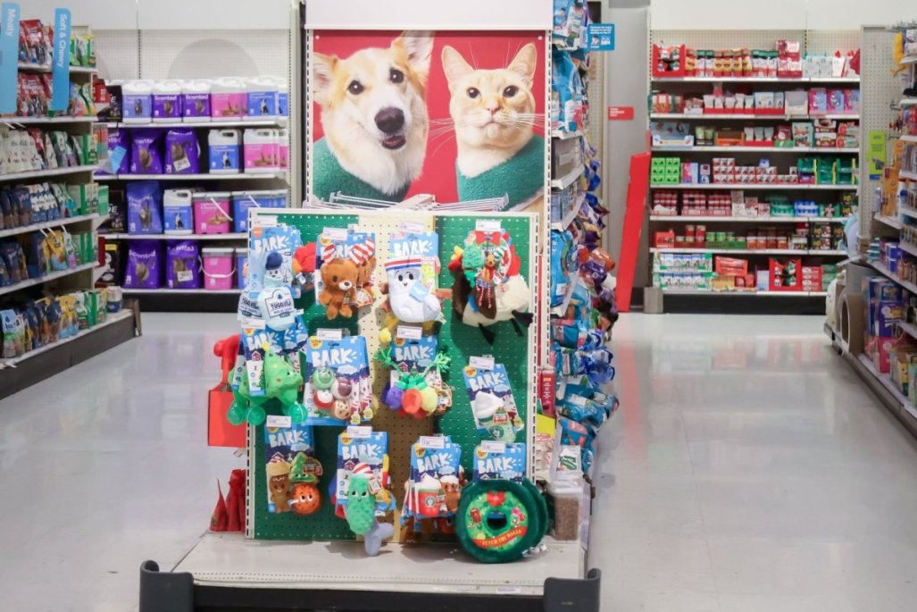 Sernac fiscaliza tiendas de mascotas y ventas de alimentos en todo el país: arriesgan multas de hasta $21 millones por incumplimientos graves