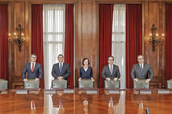 <p>Operadores financieros no ven cambios en la tasa del Banco Central la próxima semana y ratifican expectativa de un alto IPC en abril</p>