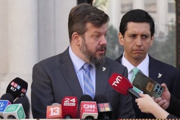 <p>Ahora en DF | Kaiser se reúne con ministro del Interior y destaca apoyo al proyecto de reconstrucción: "Si hubo algún malentendido, ya quedó superado"</p>