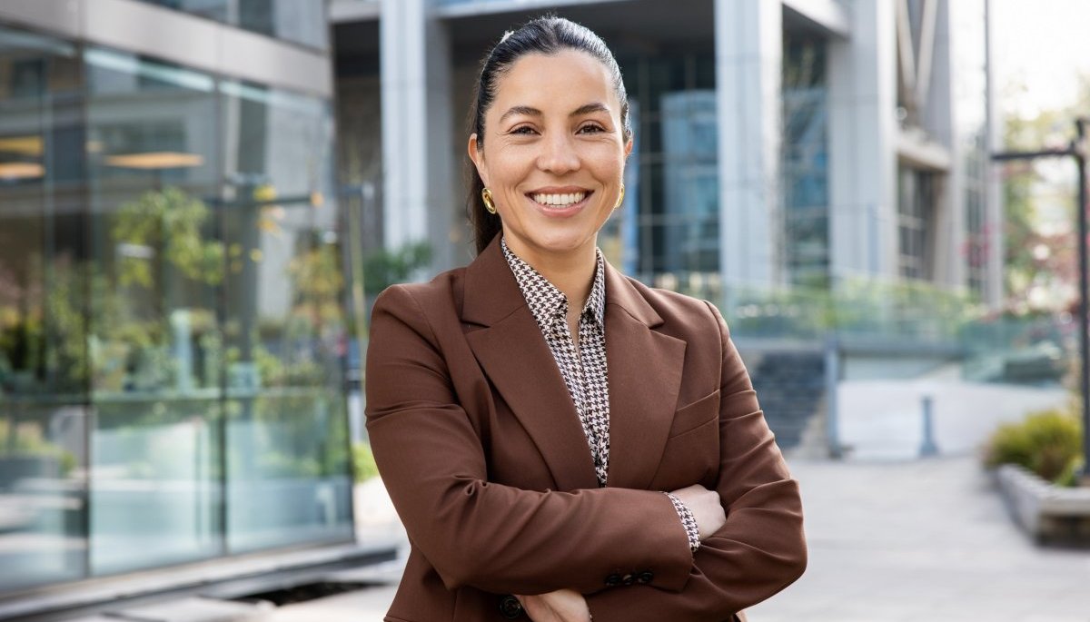 Alster crea integra a la abogada Natalia Galindo para liderar el área de Inteligencia Artificial