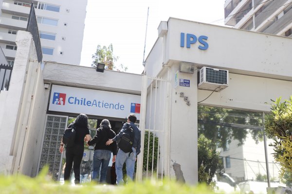 AFP encargan informe en derecho a Ferrada Nehme para revisar tarifas que cobrará el IPS como prestador de soporte
