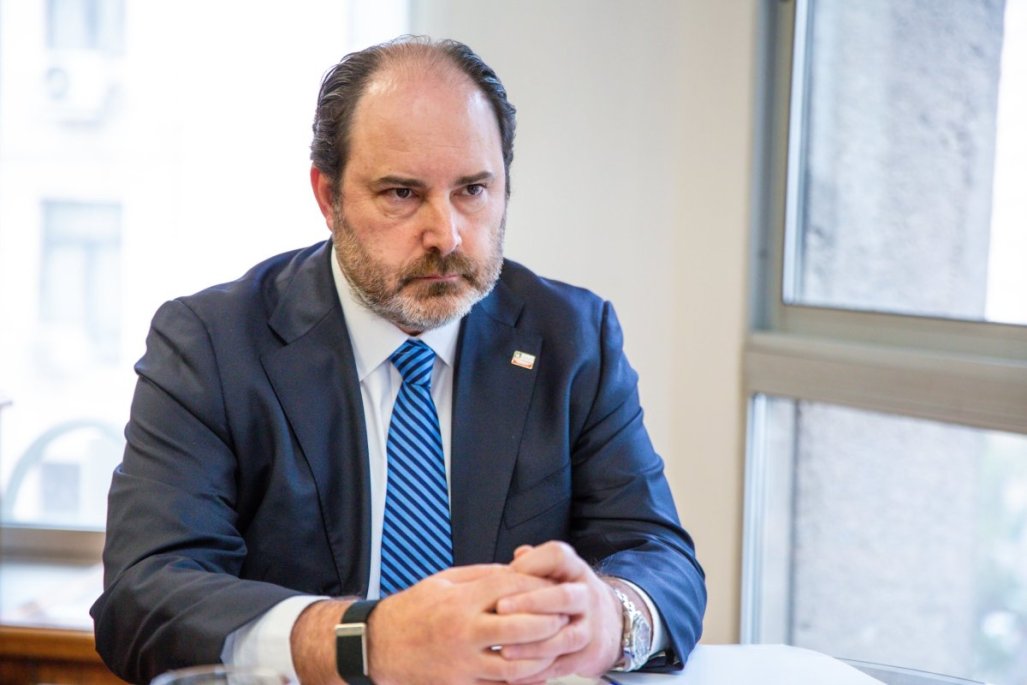 Ministro Rau defiende crédito tributario al empleo, pero se abre a discutir “instrumento óptimo” en el Congreso