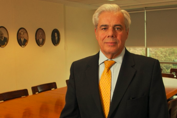 <p>Gobierno define nueva mesa directiva de EFE y economista Jorge Claude asume presidencia</p>