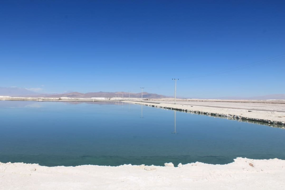<p>Con respaldo unánime, Coeva da luz verde a ajuste de extracciones de Nova Andino en el Salar de Atacama</p>