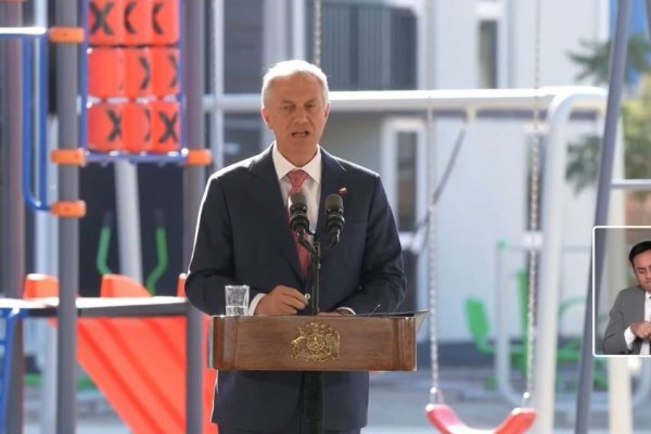 <p>Ahora en DF | Kast tras entrega de viviendas en Rancagua: "El sueño de la casa propia se fue alejando y tenemos que recuperarlo"</p>