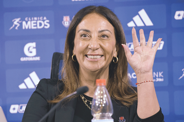 <p>Cecilia Pérez, la nueva presidenta de Azul Azul y José Miguel Insulza, nuevo miembro del directorio. Foto: Comunicaciones Universidad de Chile y Aton</p>