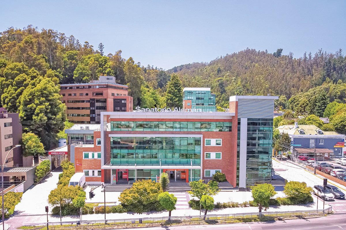 <p>Nuevo gerente del Sanatorio Alemán de Concepción: “De entrada recibí autorización para ejecutar $ 6 mil millones en infraestructura y equipamiento antes de fin de año”</p>