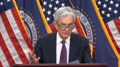 <p>Ahora en DF | Powell confirma que se mantendrá como gobernador de la Fed una vez termine su mandato</p>