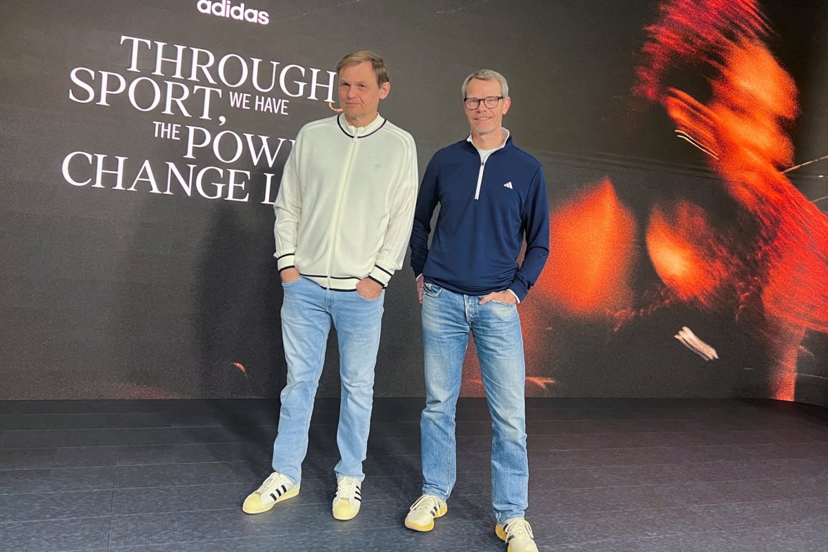 <p>El CEO de Adidas, Bjorn Gulden (a la izquierda), y el CEO Harm Ohlmeyer, en las oficinas centrales de la firma en Herzogenaurach, Alemania. (Foto: Reuters)</p>