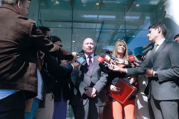 <p>Jorge Quiroz, ministro de Hacienda, Ximena Rincón, ministra de Energía. Foto: Ministerio de Hacienda</p>