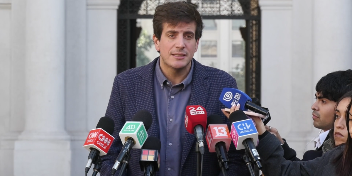 <p>Ahora en DF | Diputado Schalper por eventuales recortes: "Hay que explicar más claramente lo que estamos haciendo como Gobierno"</p>