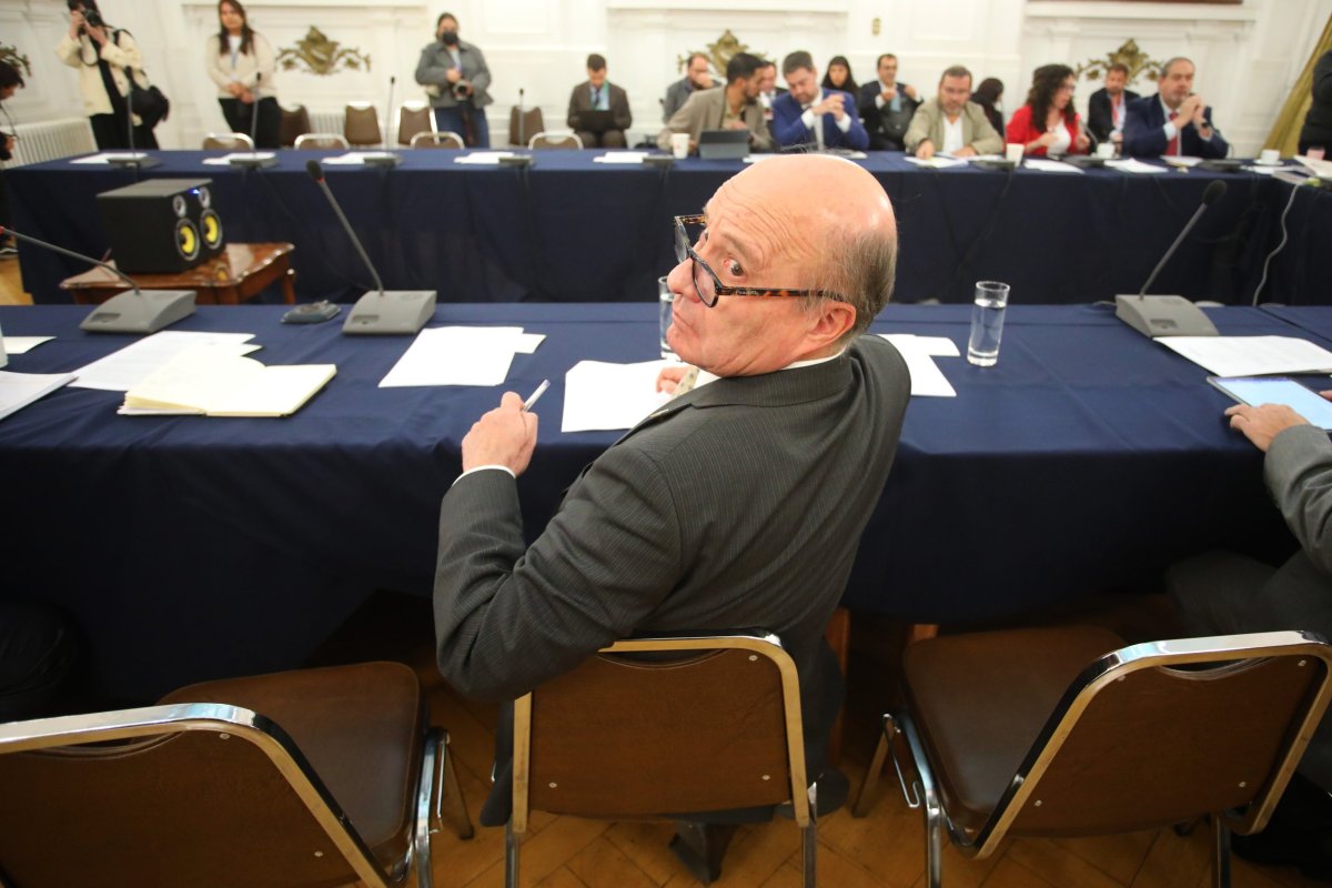 Cambios a la Ley de Propiedad Intelectual: Hacienda prepara indicación a polémico artículo para establecer "compensaciones" a autores de datos