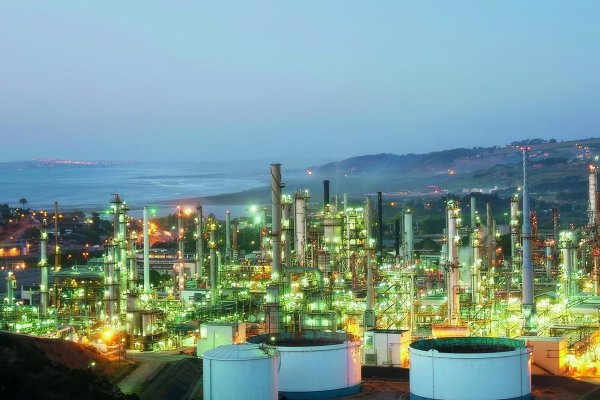 <p>ENAP sostiene que en enero identificaron inconsistencias en información ambiental y descarta impacto en la salud de las personas</p>