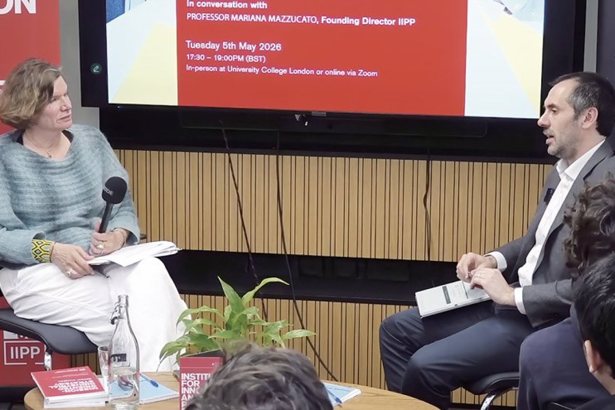 <p>Mariana Mazzucato en su dialogo en Londres con el exministro Nicolás Grau.</p>