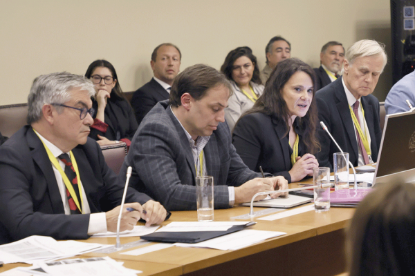 Propuestas de ajustes al proyecto misceláneo enfrentan visiones de expertos en el Congreso