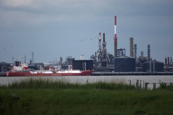 <p>La sesión era volátil, con el Brent cotizando en un rango de entre un 1% al alza y un 3,8% a la baja respecto al cierre anterior. (Foto: Reuters)</p>
