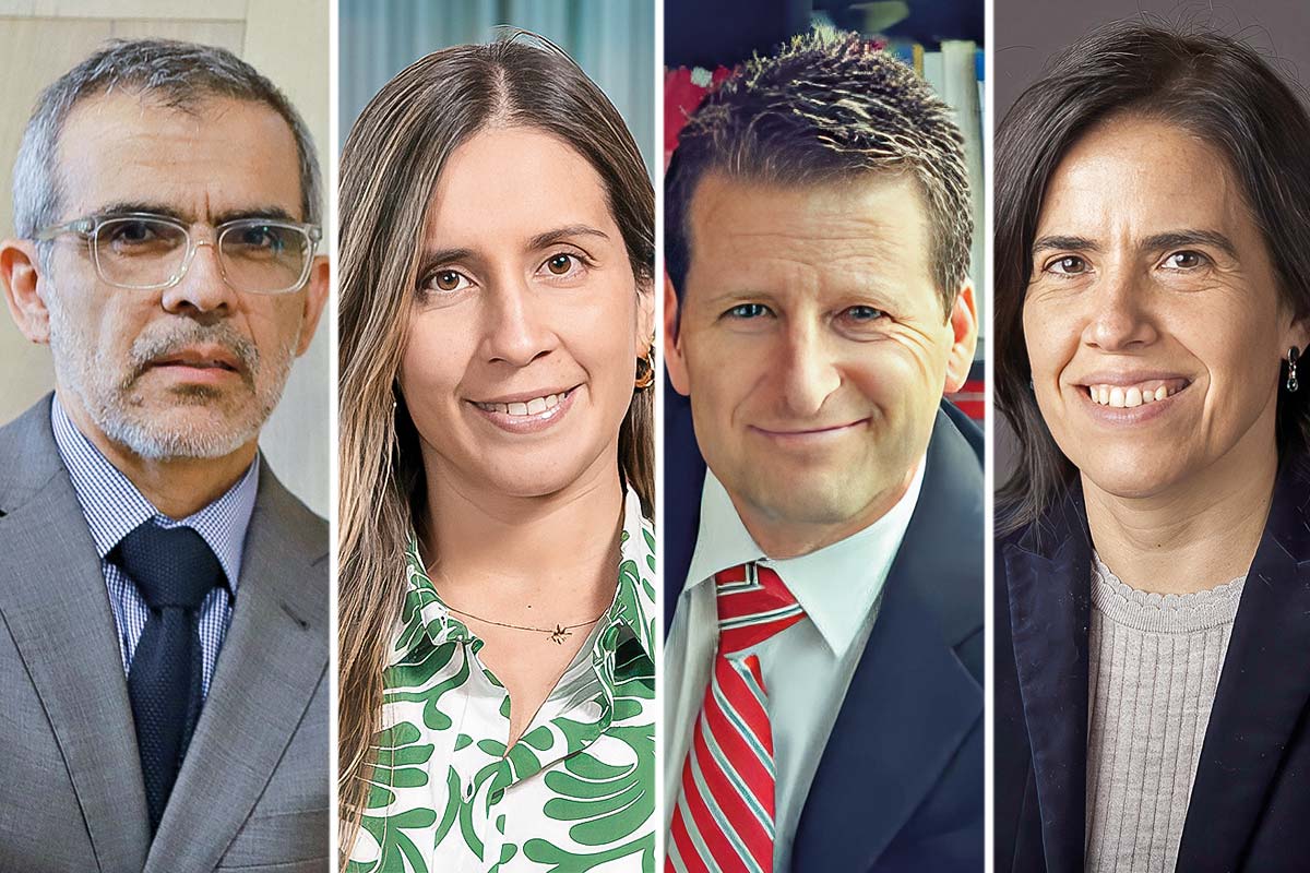 <p>Luis Cordero, exministro y profesor asociado Facultad de Derecho U. de Chile. Paulina Riquelme, socia de eelaw. Patricio Leyton, profesor asistente Facultad de Derecho de la U. de Chile. Dominique Hervé, profesora titular Facultad de Derecho U. Diego Portales. Fotos: Jonathan Duran y Archivo.</p>