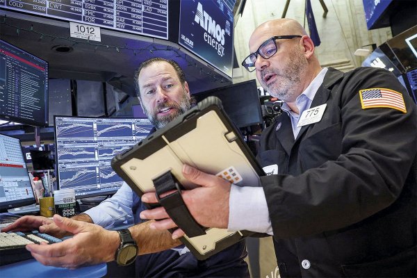 <p>Las 13 empresas billonarias en bolsa</p>