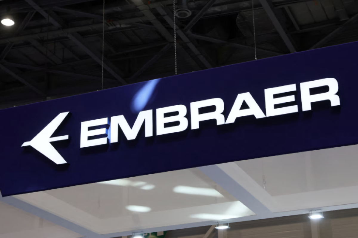 <p>CEO de brasileña Embraer asegura que la compañía pretende vender avión militar C-390 a Chile y Colombia</p>