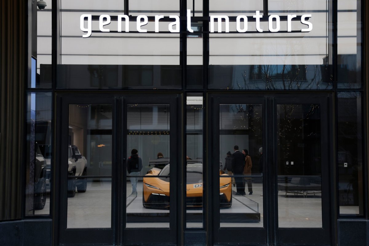 <p>General Motors recortará cientos de empleos de cuello blanco en medio de una reestructuración</p>