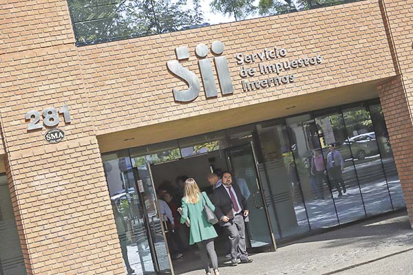 Caso Primus: SII amplía querella en contra de principales imputados por perjuicio fiscal de $ 5.400 millones