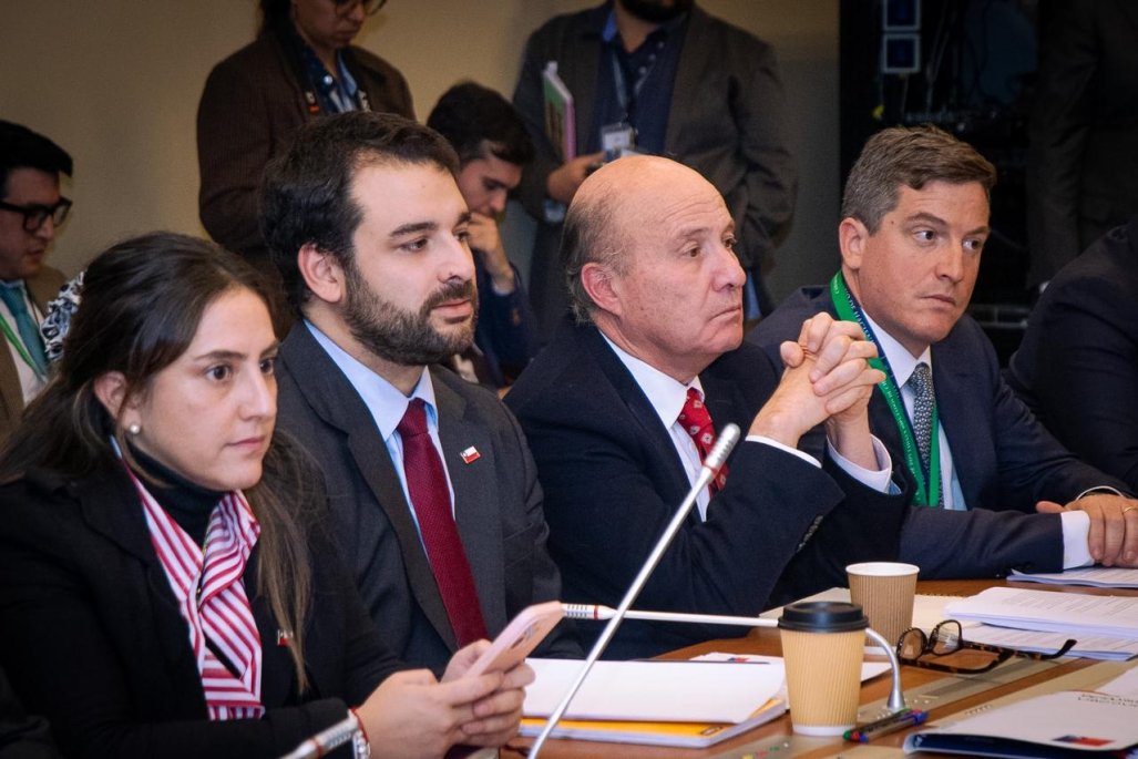 Quiroz da primeras señales en la ley de reactivación: se abre a modificar el crédito tributario al empleo y ajusta el guarismo con foco en mujeres y jóvenes