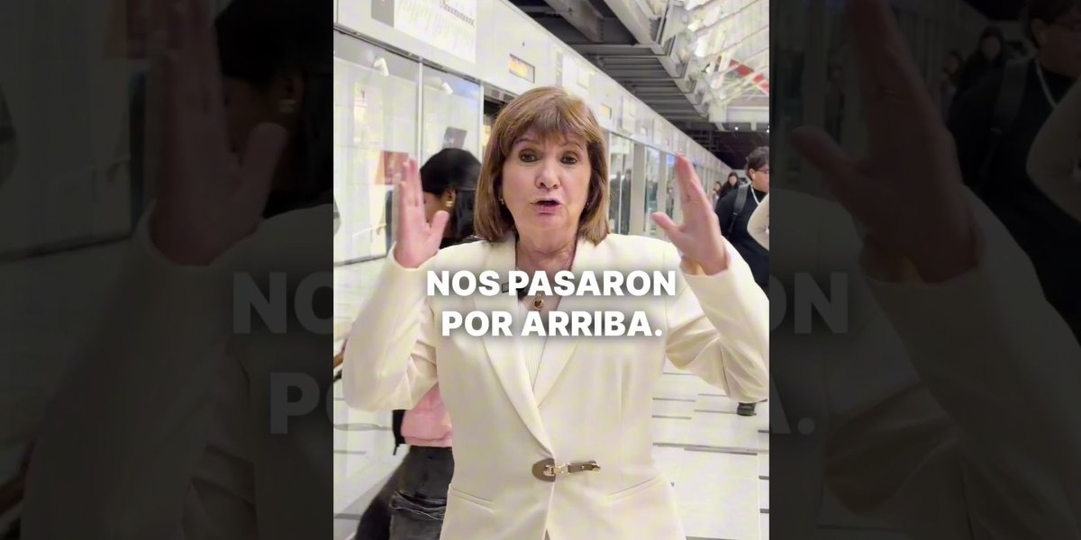 <p>Ahora en DF | "Nos pasaron por arriba": Patricia Bullrich compara el Metro de Santiago con Subte de Buenos Aires</p>