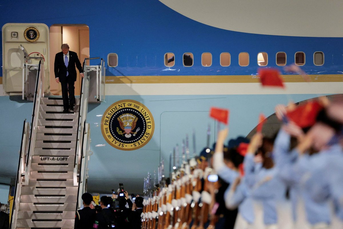 <p>Donald Trump exige que Xi Jinping "abra" China a los negocios estadounidenses</p>