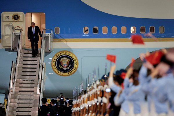 <p>Donald Trump exige que Xi Jinping "abra" China a los negocios estadounidenses</p>