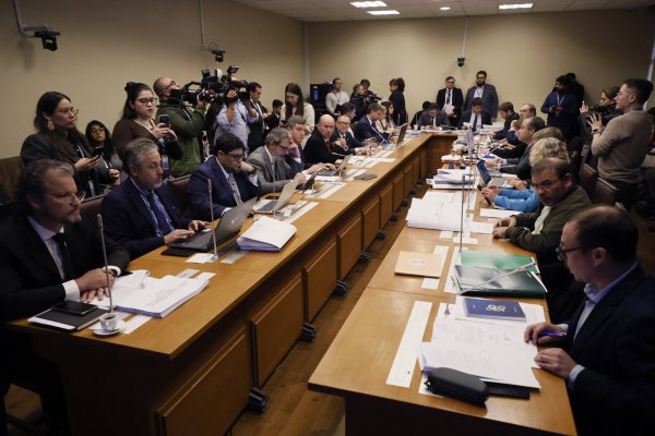 <p>Instancia legislativa rechaza cambios a propiedad intelectual que habilitaban uso de obras protegidas para entrenar IA</p>