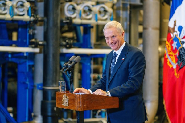 <p>Kast celebra avance del proyecto de reactivación y Hacienda iniciará conversaciones para reponer normas rechazadas en comisión</p>