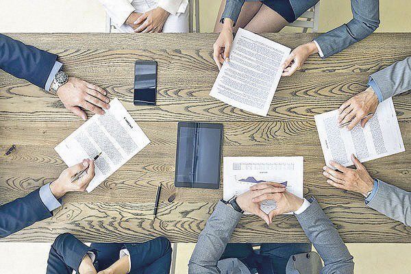 <p>El peso de los accionistas controladores en las empresas IPSA: definen ocho de cada 10 miembros de un directorio</p>