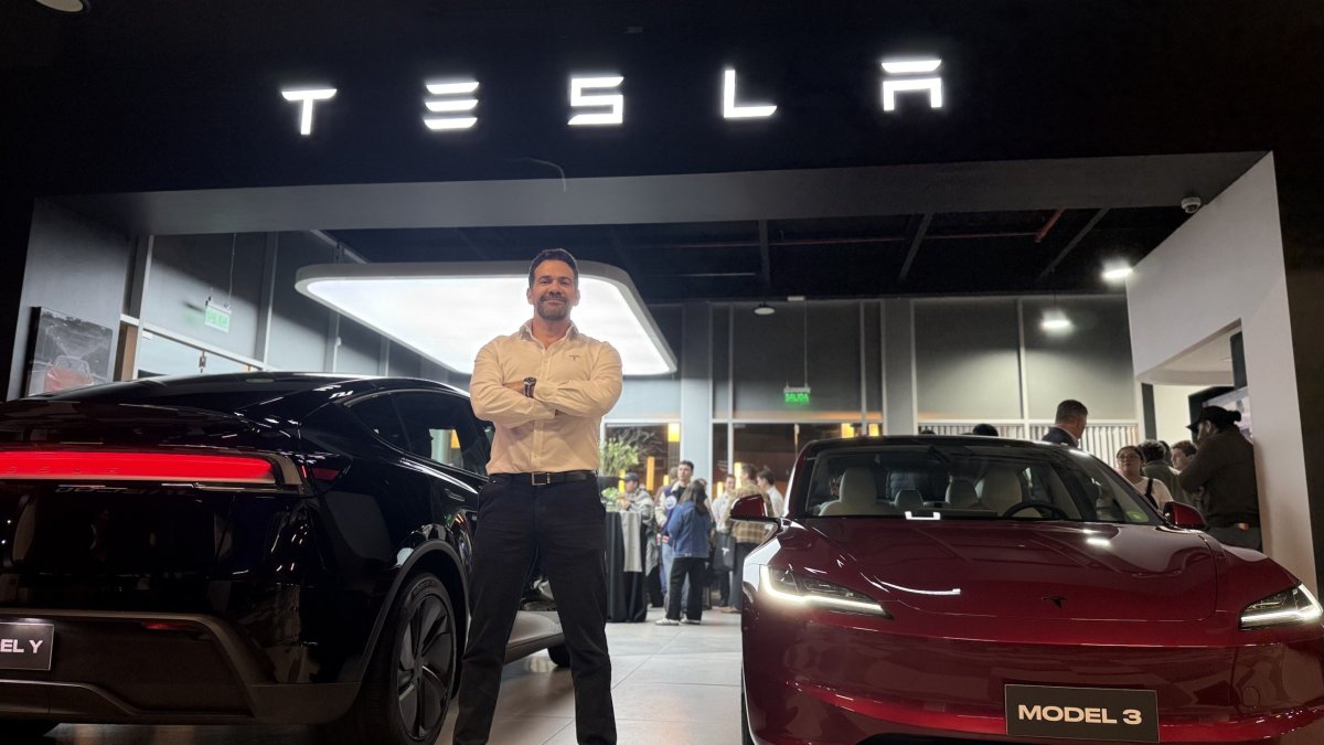 Tesla inaugura en Concepción su primera tienda en regiones y anuncia un nuevo local en Santiago para agosto