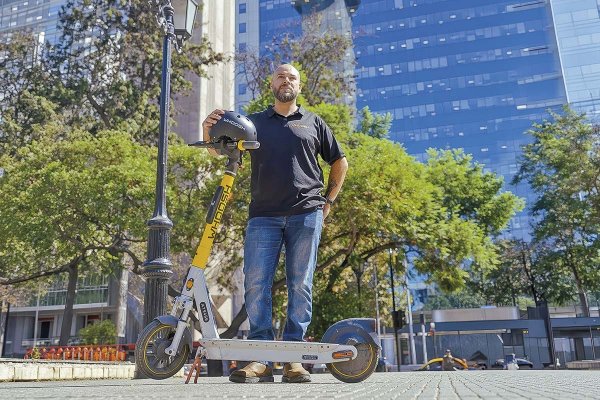 <p>Firma portuguesa de scooters Whoosh apunta a dominar la Región Metropolitana</p>