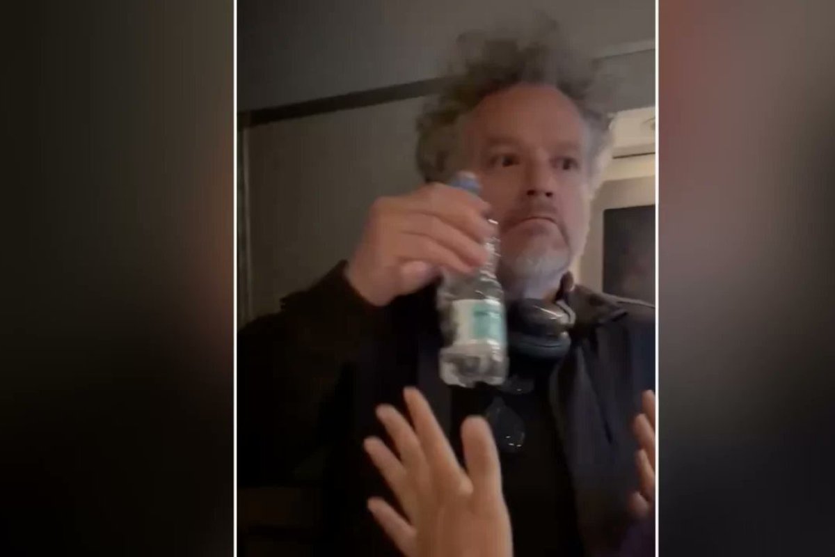 <p>Los tres días de furia de Germán Naranjo: la falsa bomba en el W, el fajo de billetes en el Registro Civil y los insultos racistas en el avión a Frankfurt</p>