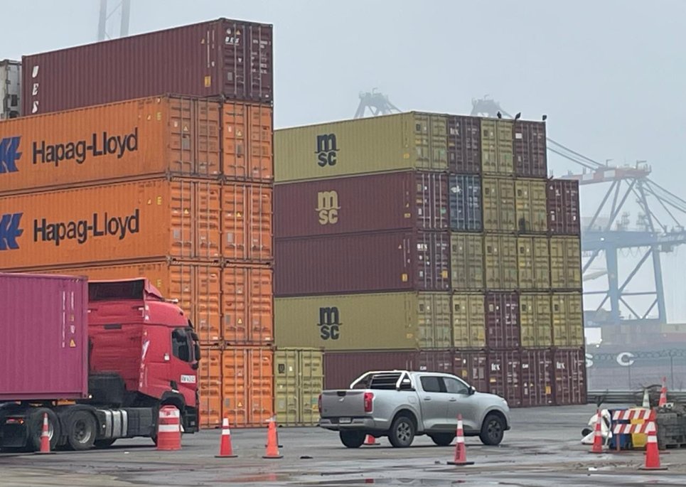 Puerto Coronel capta envíos de cartulina que CMPC exportaba por terminales de zona central y proyecta despachar 3 mil toneladas mensuales a México