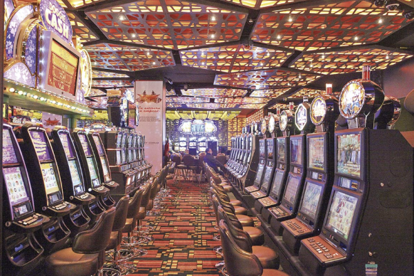 <p>El ejecutivo de Clínica Las Condes que estaría interesado en competir por casino de Enjoy en Pucón</p>