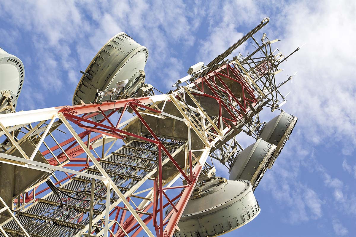 <p>En modo "fast track": Subtel ingresa primer decreto para agilizar "permisología" dentro de la industria</p>