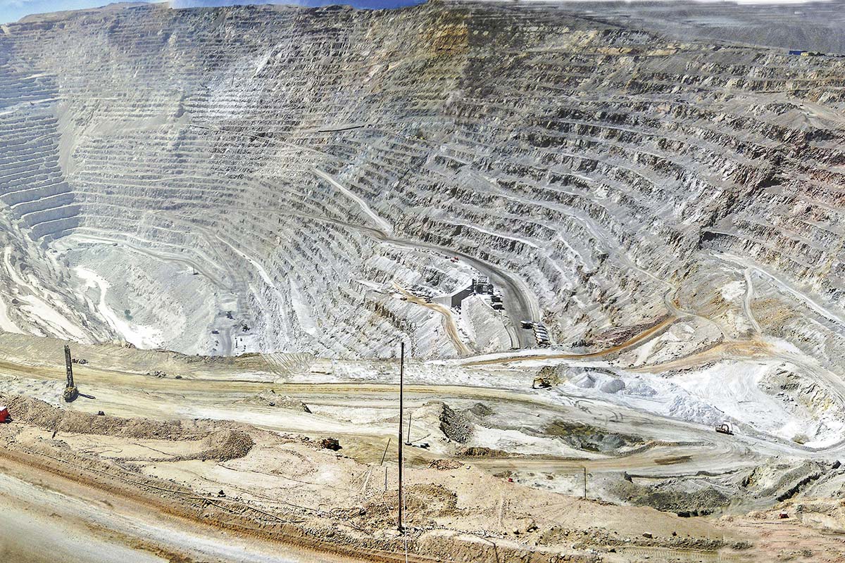 <p>Comité de Auditoría de Codelco contrata a KPMG para investigar denuncia por presuntos “ascensos irregulares” de dirigentes sindicales</p>