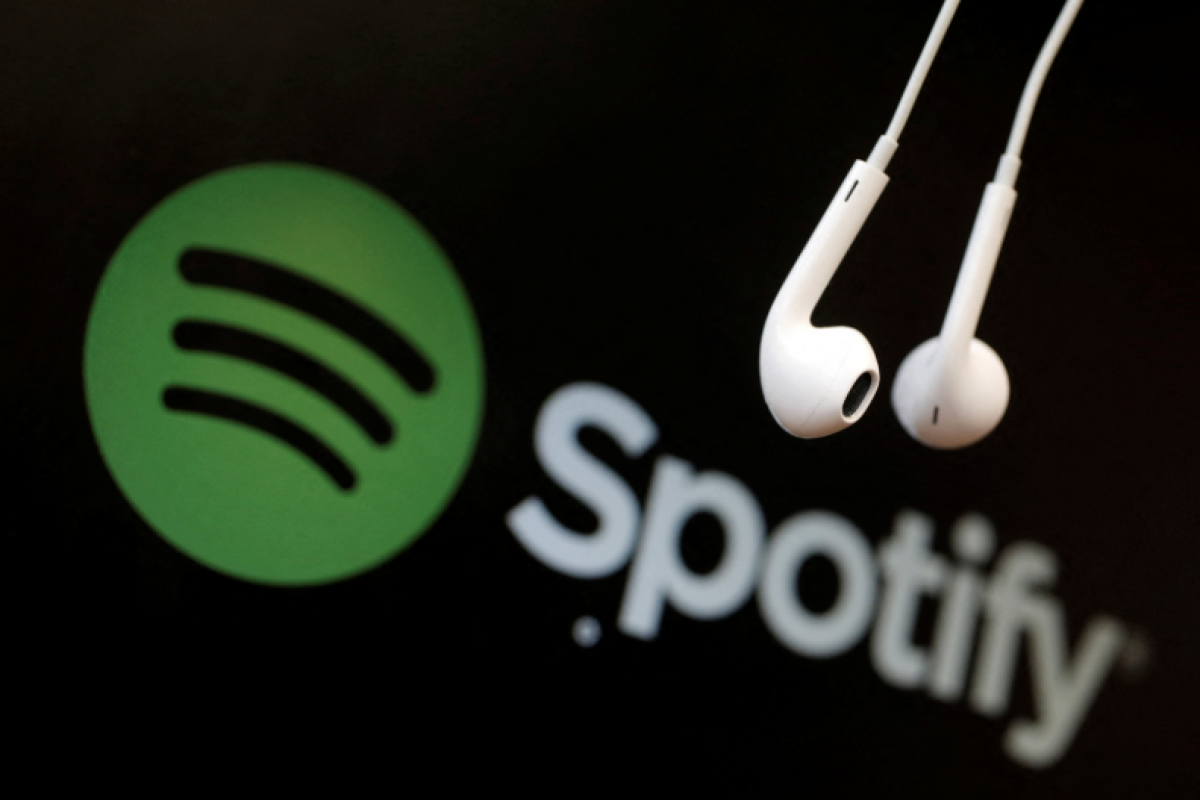 <p>Spotify llega a acuerdo con Universal Music para que usuarios premium puedan crear versiones con IA</p>
