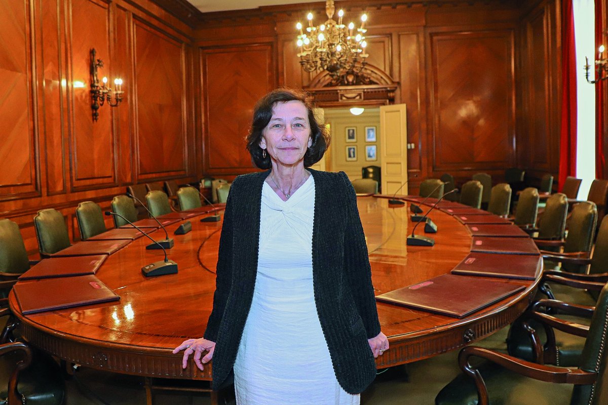 <p>Rosanna Costa: “La banca cuenta con capital y liquidez para abordar un escenario de estrés”</p>