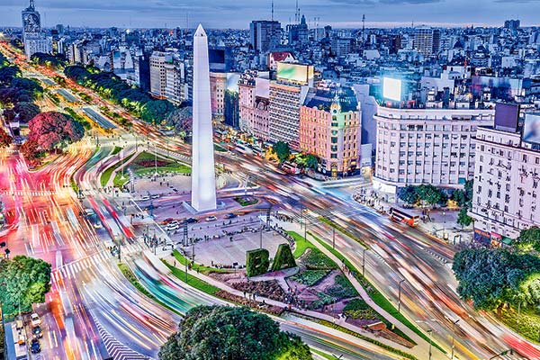 <p>Mercado de capitales de Argentina gana profundidad de la mano de Milei: banca tradicional vuelve a prestar y crece la bolsa</p>