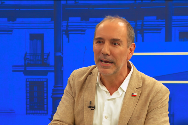 Ministro De Grange sostiene que rebaja de las tarifas del TAG es "una prioridad" porque "existe una oportunidad de mejora muy significativa"
