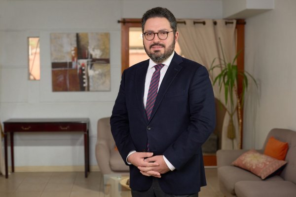 <p>Acenor designa a investigador de LyD como sucesor de Javier Bustos en la dirección ejecutiva del gremio</p>