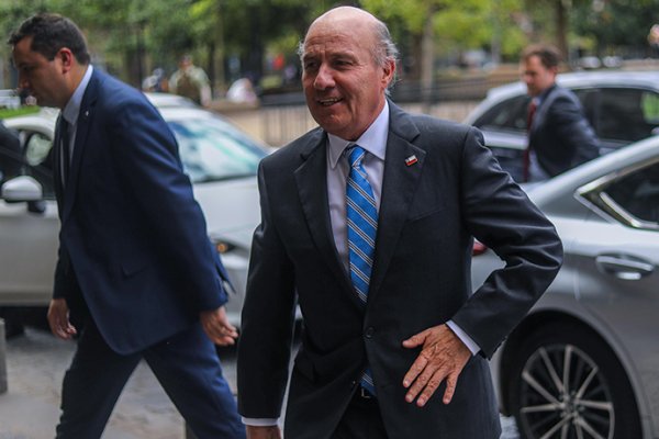 <p>Quiroz comienza reuniones con el oficialismo por el proyecto de reactivación en el Senado: RN propone ingreso social garantizado y patrocinio a sala cuna</p>
