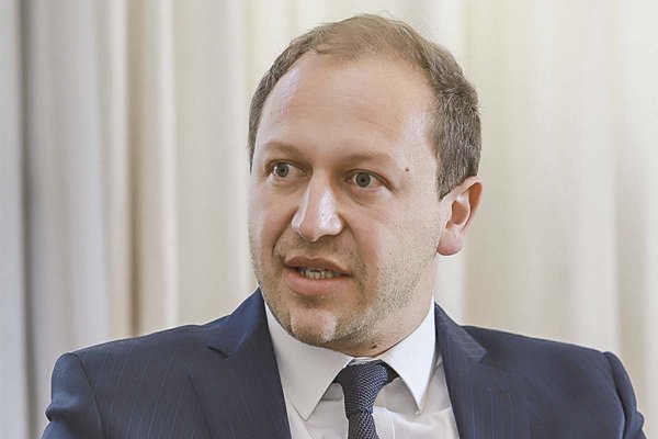 Alejandro Weber, decano Economía, Negocios y Gobierno USS: “Es prácticamente imposible que en el mediano plazo el país alcance la convergencia de las cuentas fiscales”