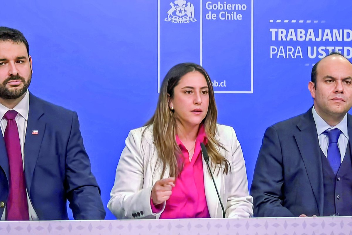 <p>La titular de la Secretaría General de la Presidencia, Constanza Castillo, encabezó los anuncios. Foto: Mediabanco</p>