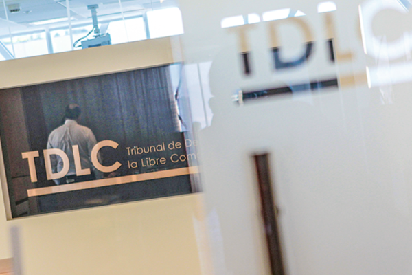 <p>TDLC da curso a la ofensiva de cinco canales de TV contra Google y unifica las causas</p>