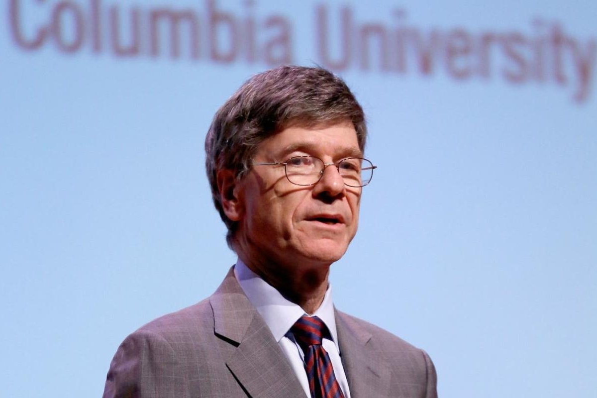 <p>Jeffrey Sachs y debilidad de las economías latinoamericanas: "No existe autonomía regional (...) Todo termina dependiendo de Nueva York o Washington"</p>